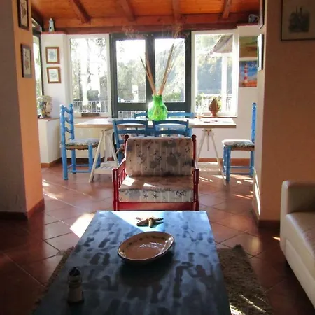 Casa Il Faro Con Piscina